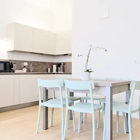 Apartman Colombo - Boutique In *
